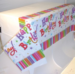 Papírový ubrus Happy Birthday